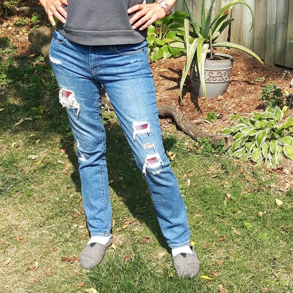 💜 size 26R Gap distressed plaid patched jeans 👖 - Picture 3 of 14